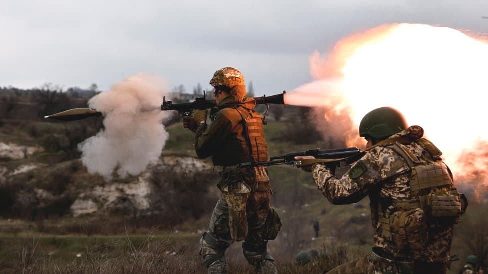 Ketika Pedang Menulis Ulang Peta Dunia: Kisah Perang yang Mengubah Wajah Peradaban