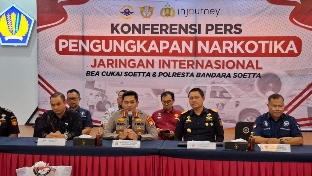 Modus Baru Penyelundupan Narkoba: Koper Berlapis Ekstasi di Tengah Arus Mudik
